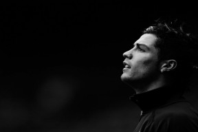 特色足球赛事增加赛事直播互动，提升观众参与感，足球赛事讲解